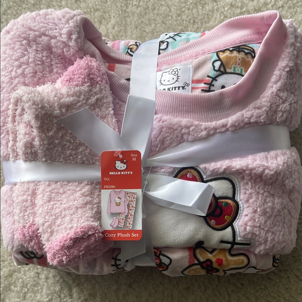 Hello Kitty Pink Plush Gift Set